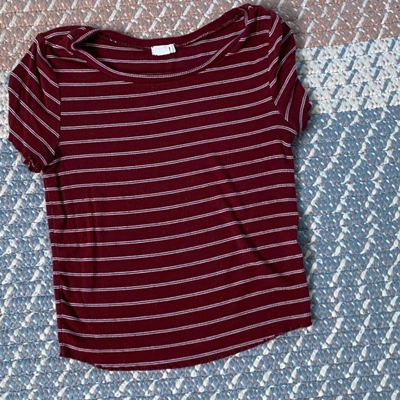 Red striped T-shirt - Picture 1 of 2
